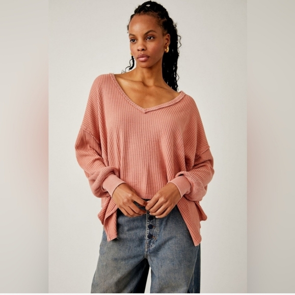 Sweaters - Free People We Are Free Chic V-Neck Sweater in Warm Pink